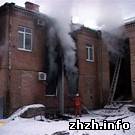 Происшествия: В Бердичеве пожар уничтожил офисы агентства недвижимости и частично интернет-провайдера. ФОТО