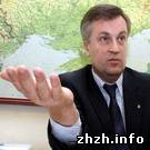 Политика: Валентин Наливайченко подарил житомирской больнице постельное белье на 107 коек